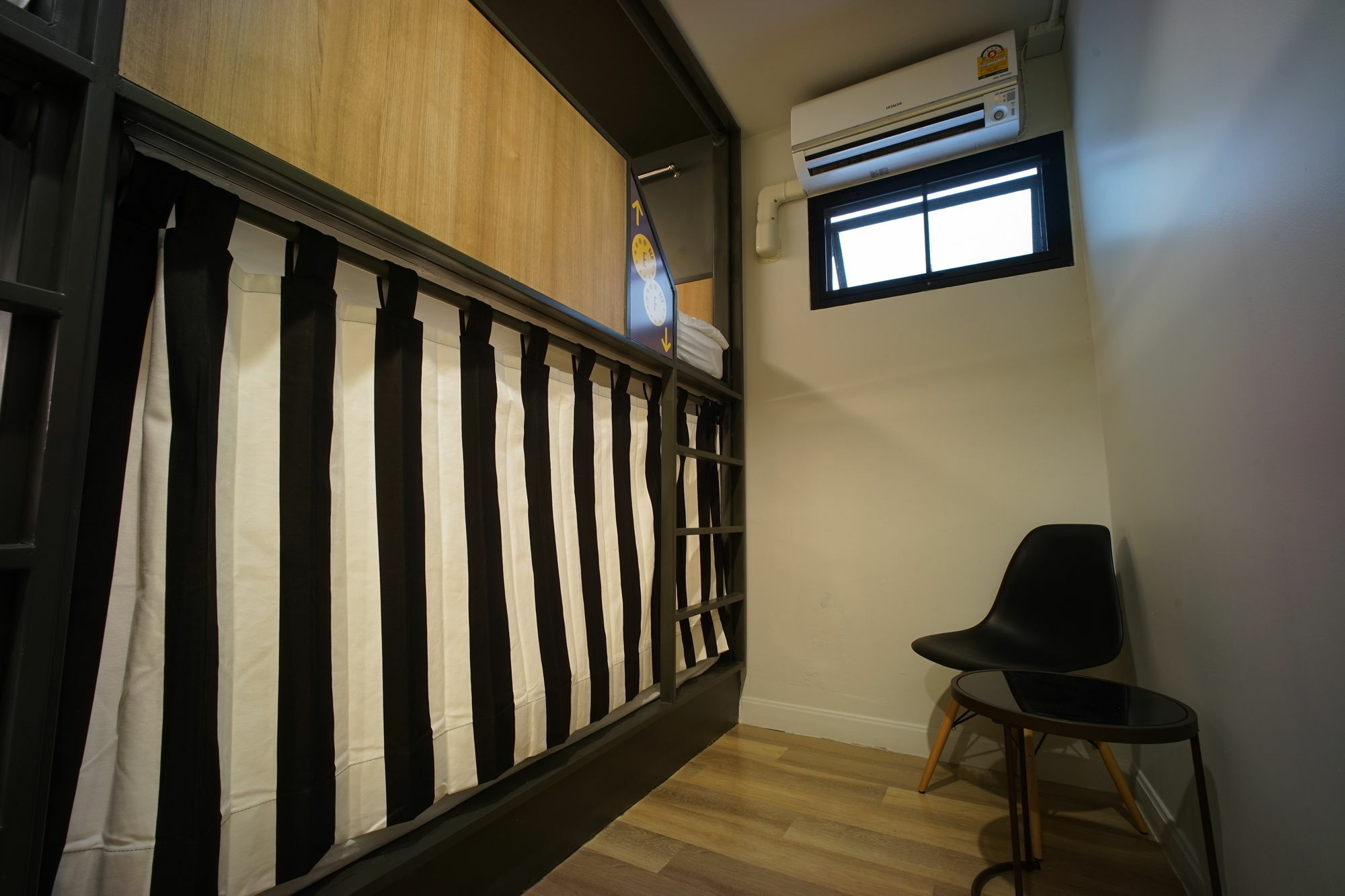Brb Hostel Bangkok Silom Kültér fotó