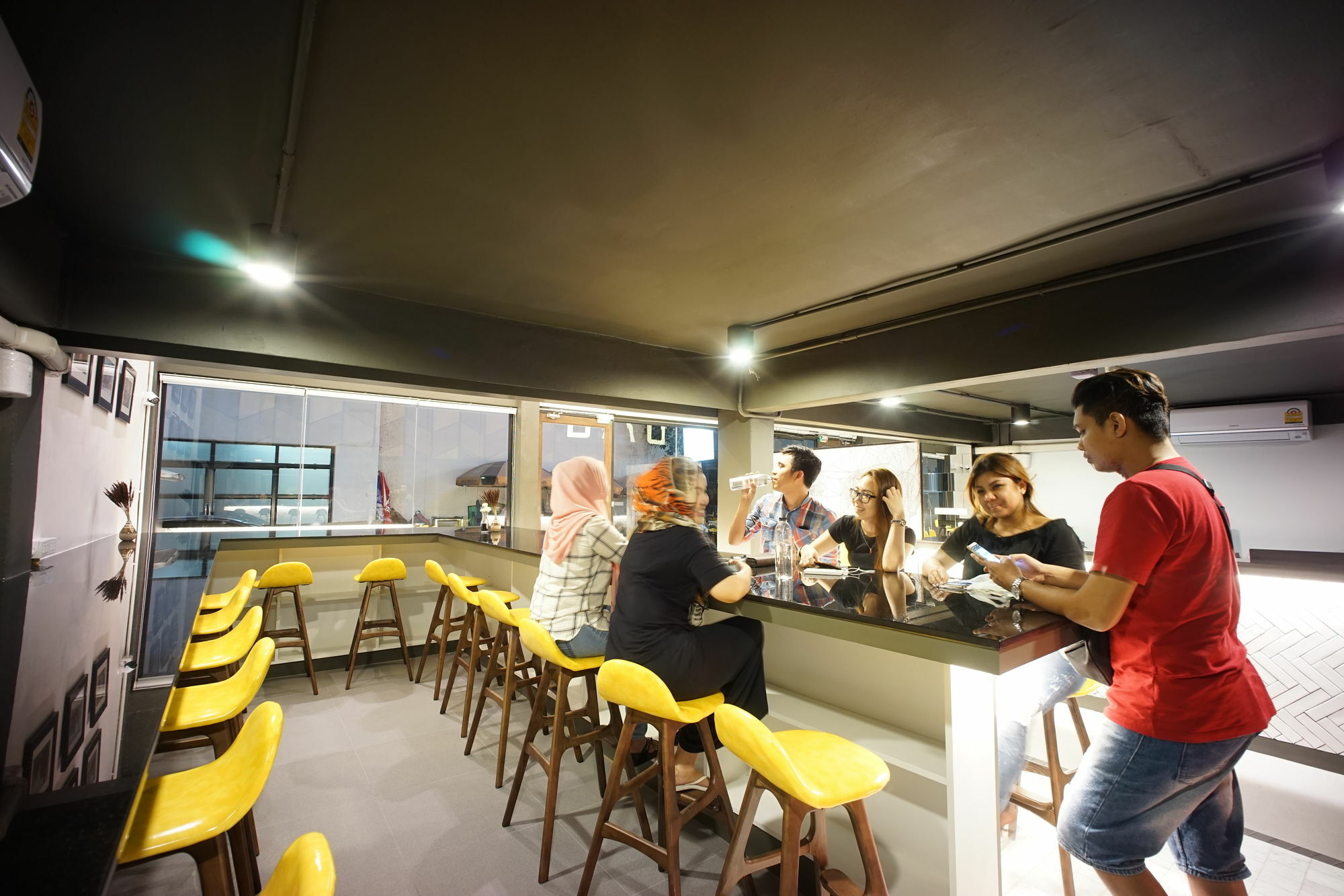 Brb Hostel Bangkok Silom Kültér fotó