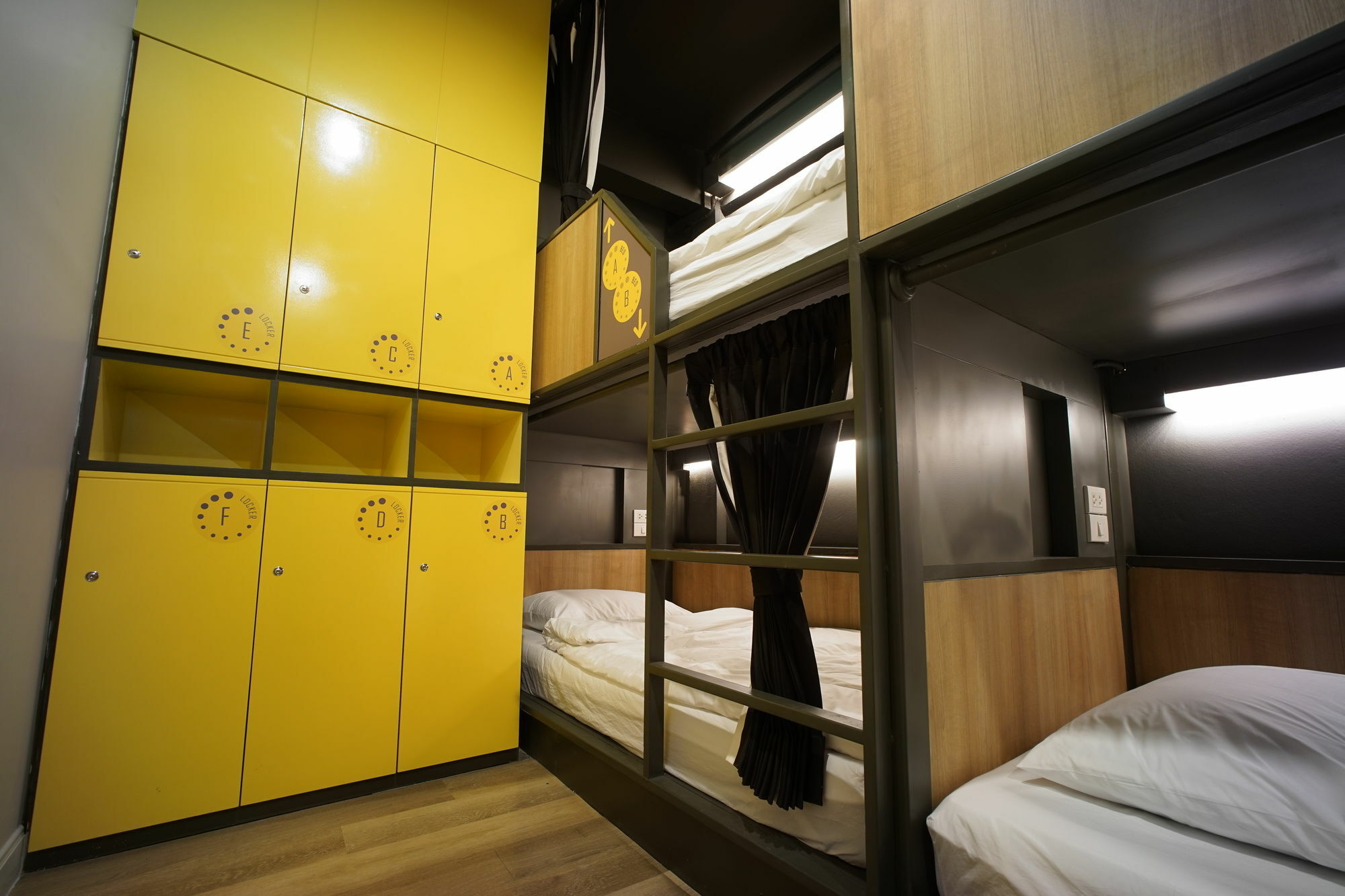 Brb Hostel Bangkok Silom Kültér fotó
